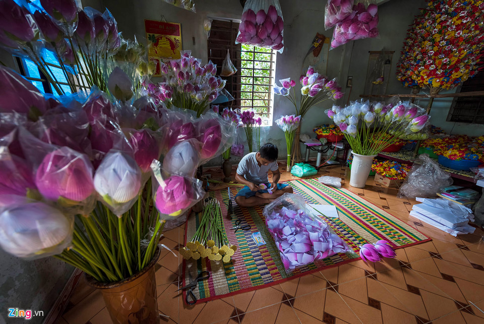 Làng hoa giấy 400 tuổi ở Huế đón Tết